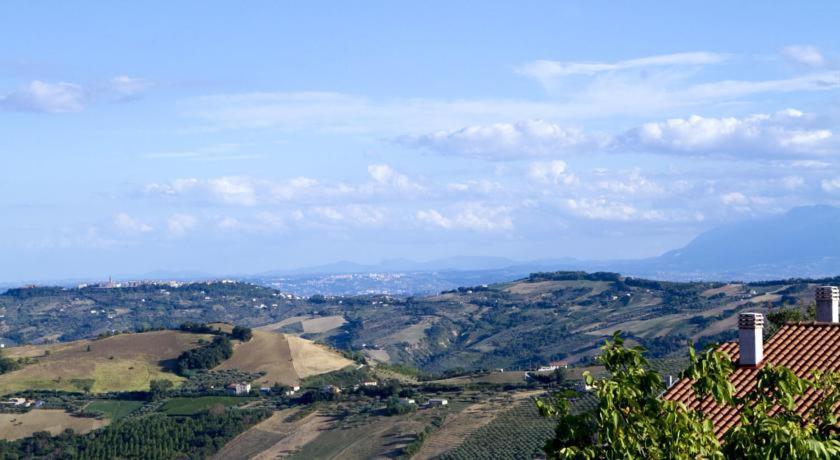 A Casa Di Gio' Bed and Breakfast Atri Exteriör bild